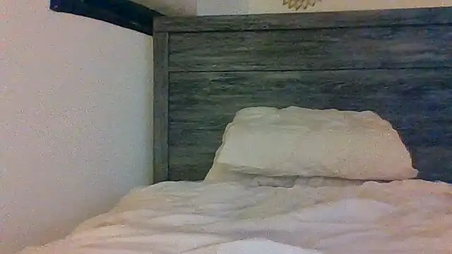 Snapshot of Houstonslong1 chatting on January 17, 10:22 am Houstonslong1 online show from January 17, 10:22 am