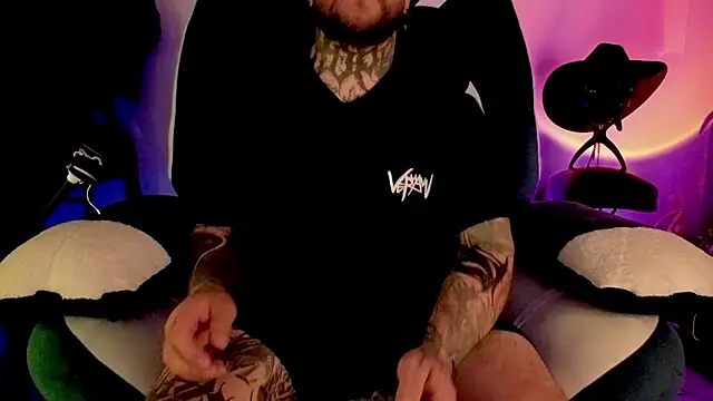 Ash gusbig online show from February 24, 2:23 am