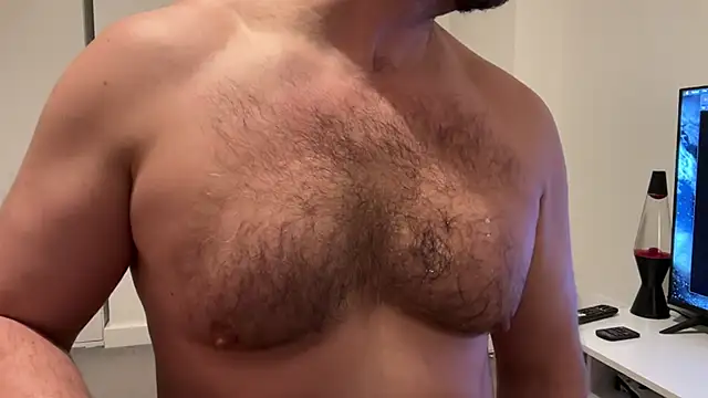Snapshot of Mr_Beef chatting on February 11, 10:39 pm Mr Beef online show from February 11, 10:39 pm