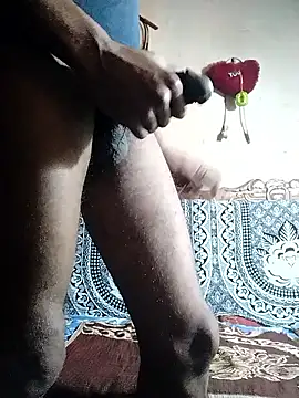 BadBoySmoker7070 online show from February 6, 3:47 am