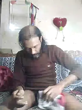 BadBoySmoker7070 online show from December 18, 11:34 pm