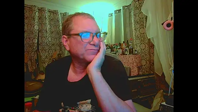 coryassman online show from July 1, 10:27 am