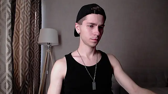 Joseph  Quinn online show from October 2, 9:35 am