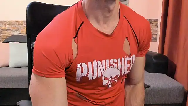 HotHunkTrainer online show from July 13, 11:23 am