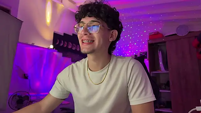 Kisan Smith online show from March 2, 2:55 am