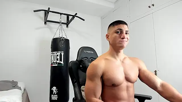 dan01  online show from February 4, 6:25 pm