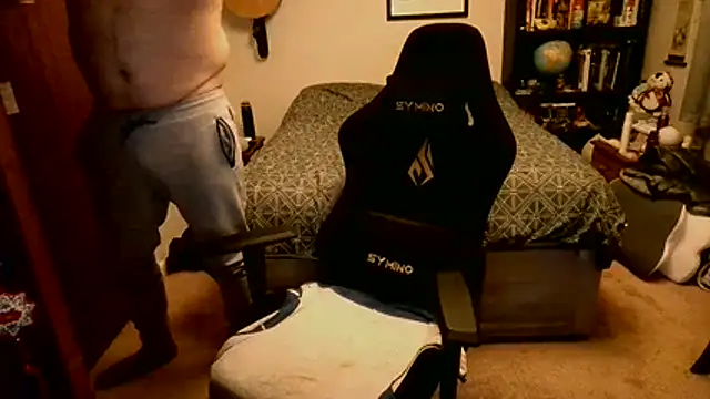 Hairy Guy30 online show from January 14, 12:26 am