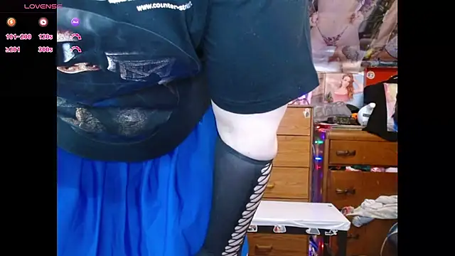 cosmicjones online show from December 15, 11:40 am