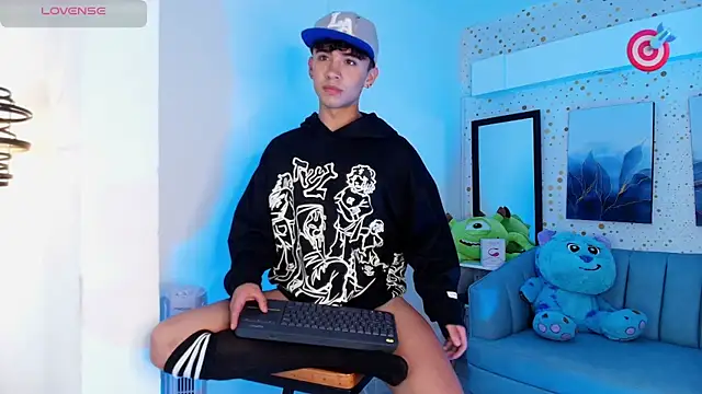 Niico Cruz online show from February 28, 4:54 am