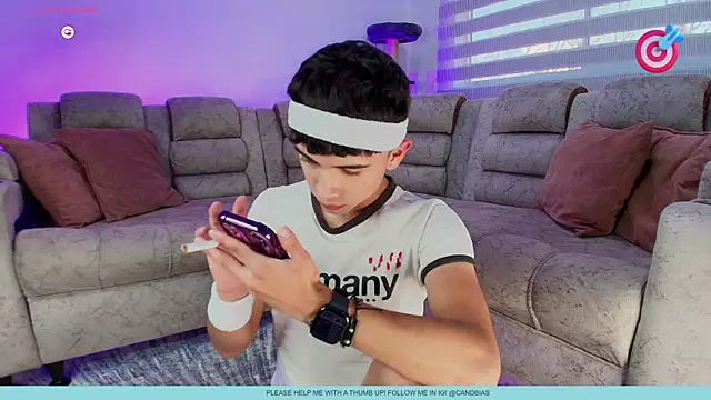 Niico Cruz online show from September 25, 10:30 pm