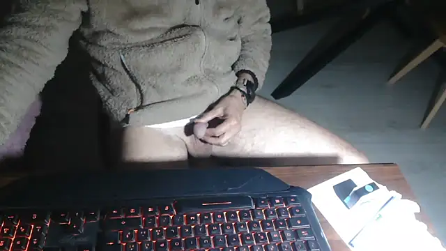 Adri gard online show from April 4, 9:01 pm