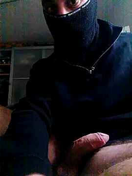 bearguy998 online show from December 20, 9:54 am