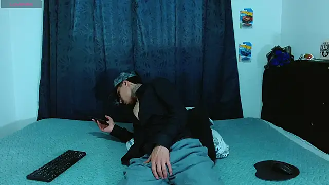 Bastiaan 28 online show from November 2, 10:36 pm