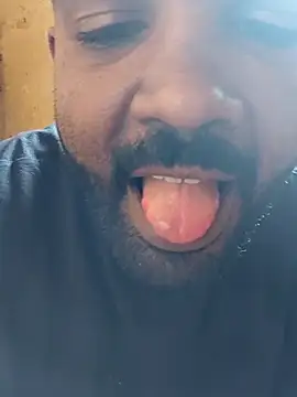 ListedLoin online show from December 5, 10:22 am