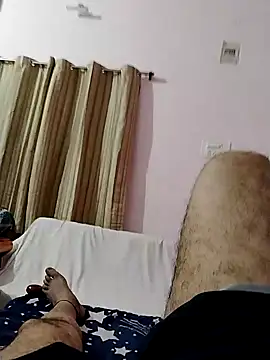 roadtucker123 online show from February 6, 5:40 pm