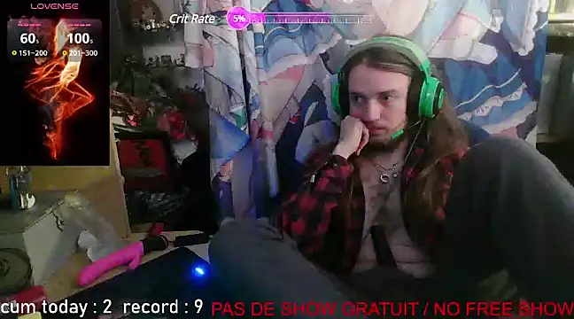 nicolasdumand21 online show from December 7, 6:48 pm