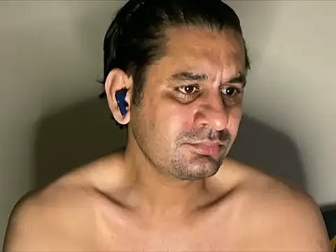 tentcum009c online show from October 5, 6:56 pm