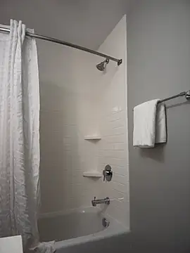 1BeautyN1Beast online show from February 4, 3:51 pm