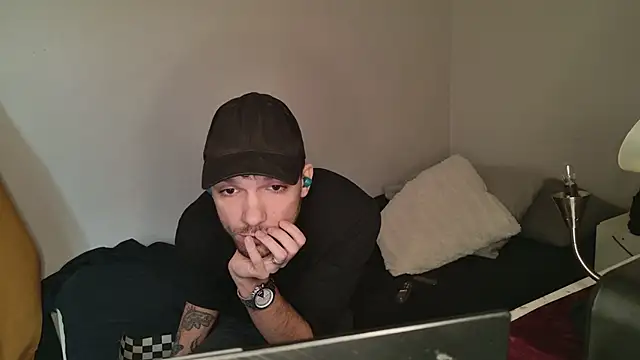 JackDesFeux online show from December 28, 3:27 pm