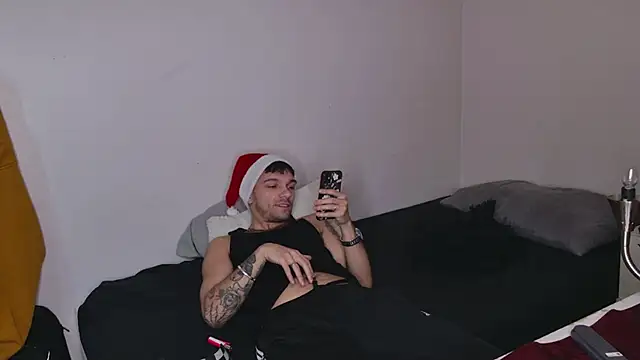 JackDesFeux online show from December 25, 1:51 pm