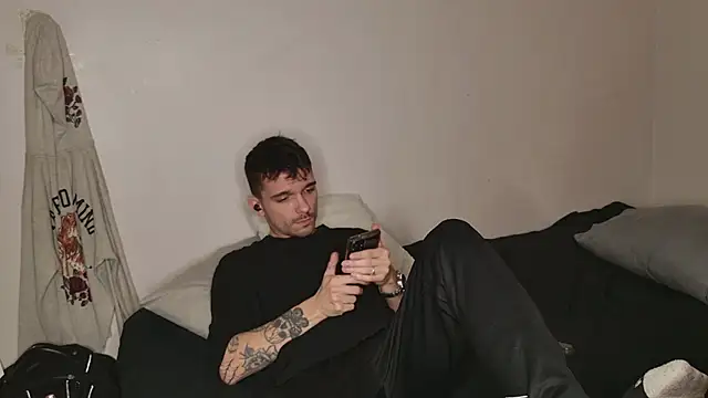 JackDesFeux online show from March 17, 12:19 am