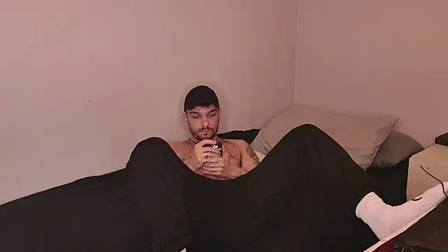 JackDesFeux online show from December 4, 2:15 pm