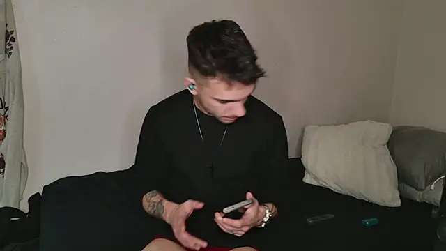 JackDesFeux online show from March 5, 12:33 pm