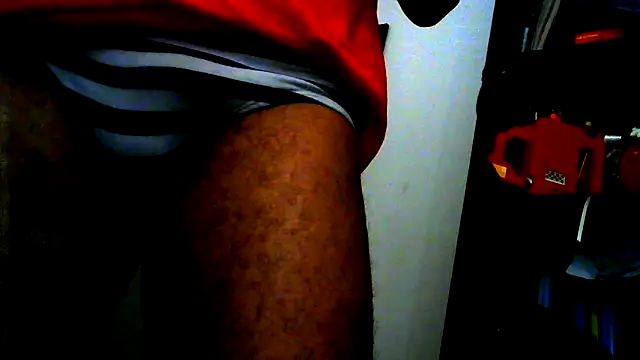 funguybr36 online show from April 7, 8:09 pm