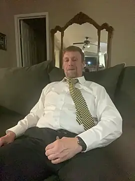 Realybigdill online show from April 14, 1:17 am