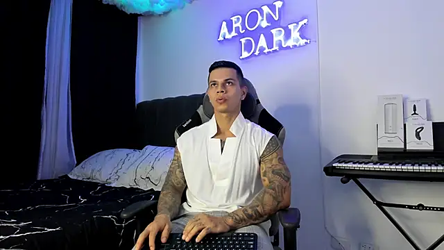 Aron Dark online show from December 11, 2:21 am