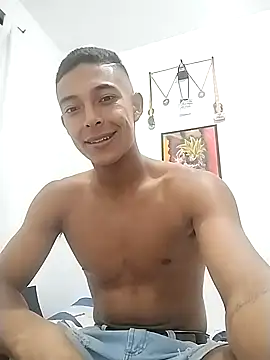 Snapshot of Demiansteven2 chatting on February 11, 3:29 am Demiansteven2 online show from February 11, 3:29 am