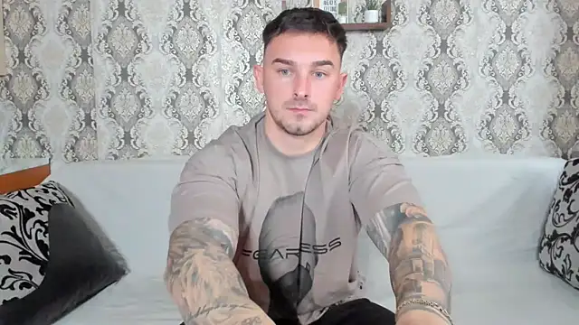 Jonmusclemaster online show from December 6, 11:11 am