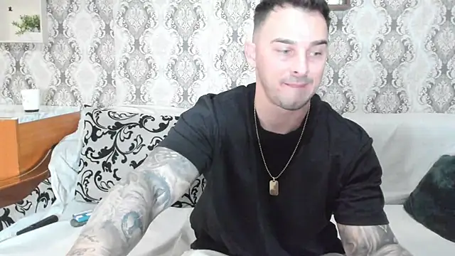 Jonmusclemaster online show from January 17, 7:20 pm