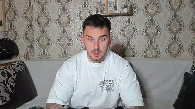 Jonmusclemaster online show from December 11, 8:16 pm