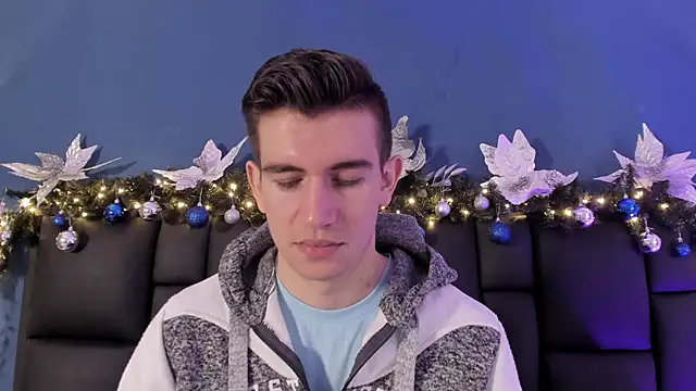 MikaelSlow online show from November 29, 4:47 am