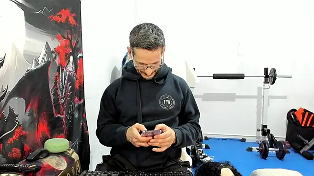 Samurayjiu online show from April 8, 9:45 pm