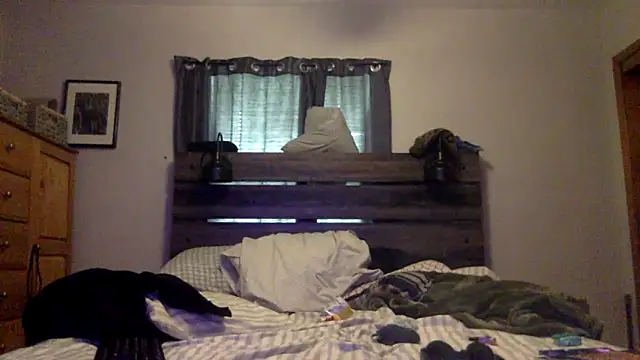 SpAzZ1234 online show from March 25, 7:51 pm