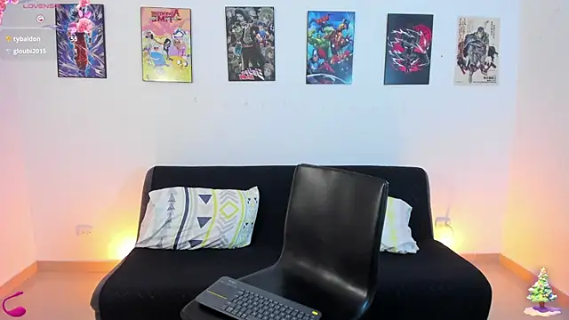 jonathanjoestar  online show from December 14, 11:56 pm