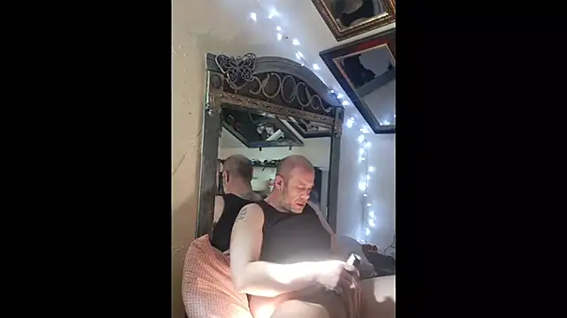 Snapshot of ditchwater chatting on March 18, 2:28 pm ditchwater online show from March 18, 2:28 pm