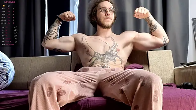 pleasure8869 online show from October 20, 8:29 am