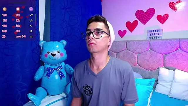 OwenBluee online show from February 21, 12:16 am