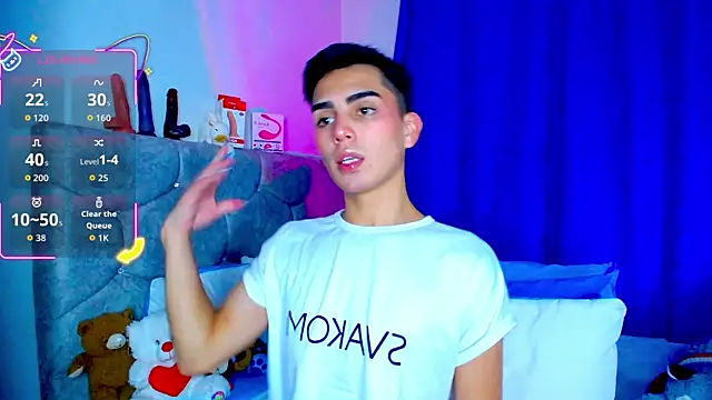 OwenBluee online show from October 22, 7:01 am