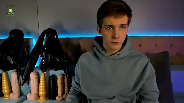 MarkGWalker online show from December 29, 4:27 am