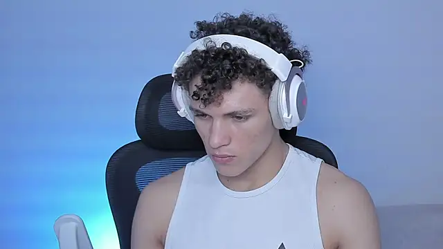 laurent nova online show from October 21, 4:54 pm