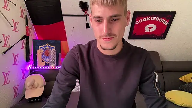 Cookieboy88 online show from July 24, 2:02 pm