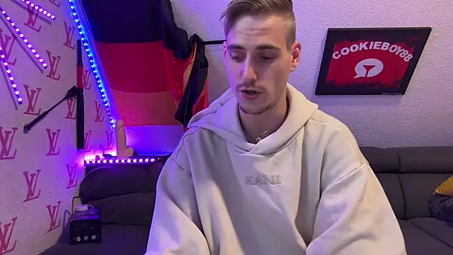 Cookieboy88 online show from July 6, 5:59 pm
