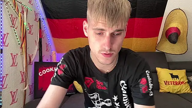 Cookieboy88 online show from July 1, 1:23 pm