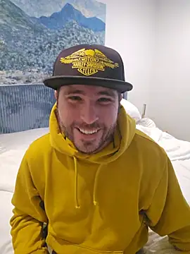 JeepinAround online show from January 14, 3:17 pm