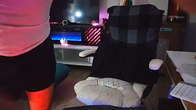 Towndude123 online show from April 23, 6:18 am