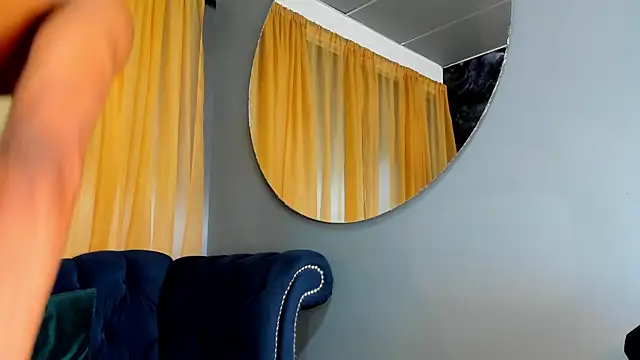 Ethan Fox11 online show from March 4, 2:32 pm